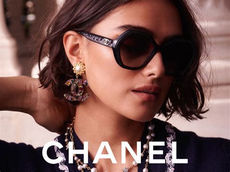 femme lunette de vue chanel|lunette de soleil tendance chanel.